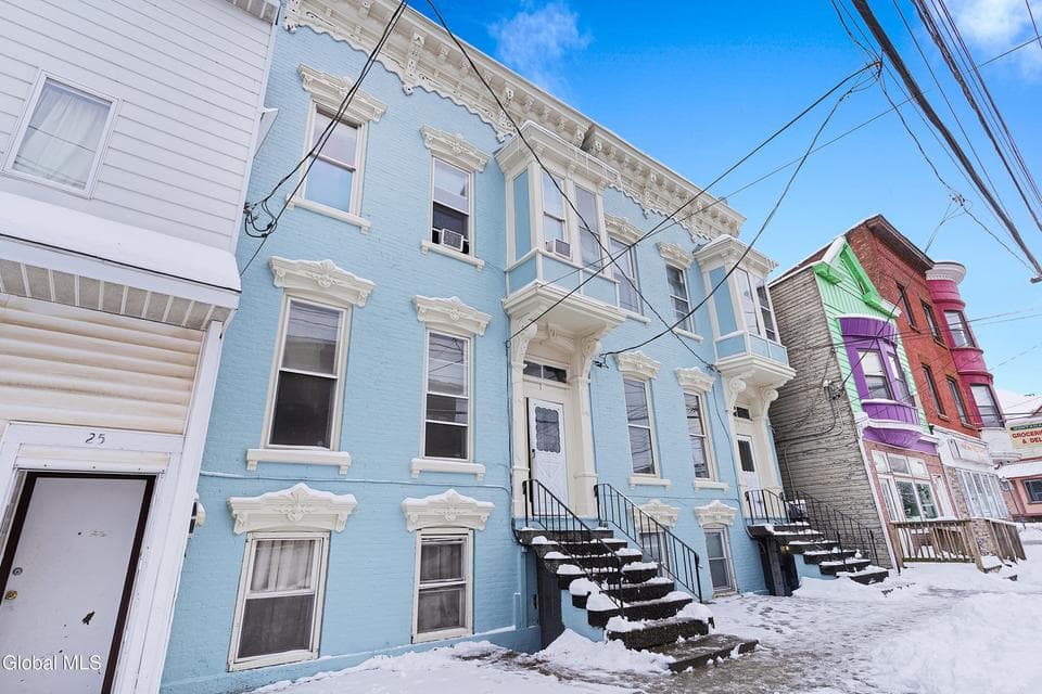 21-23 Watervliet Avenue, photo 1