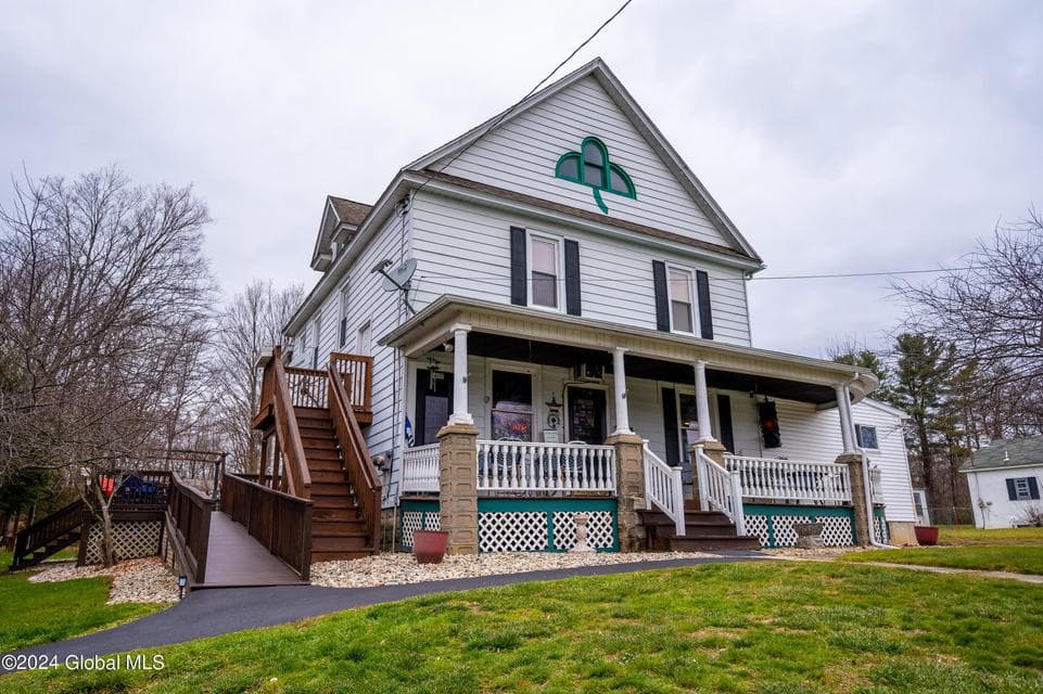 410 Mohawk Drive, photo 2