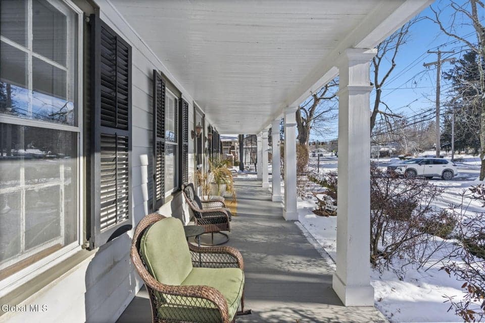 1575 New Scotland Road, photo 3