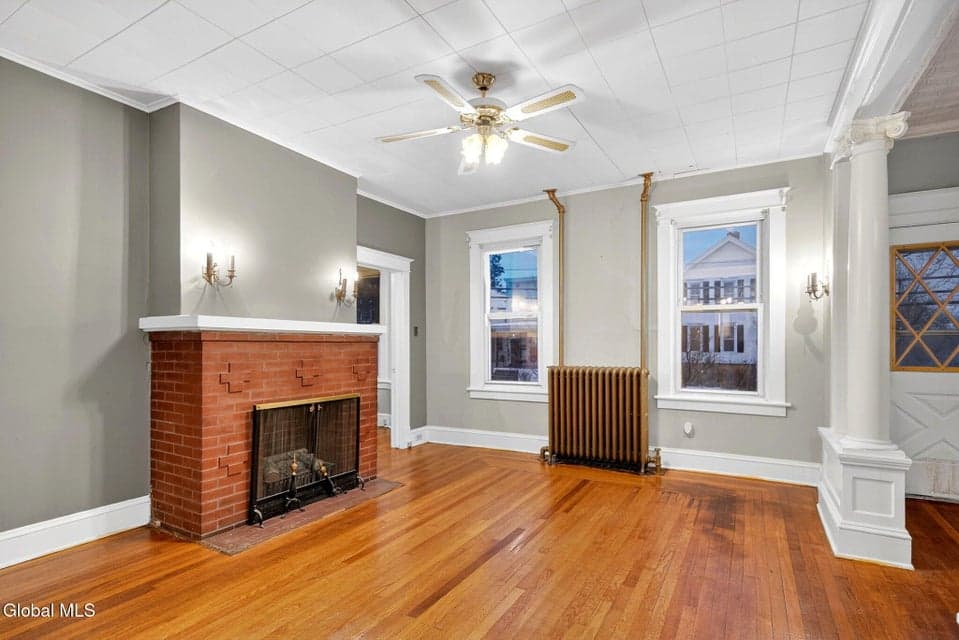 20 McElwain Avenue, photo 2