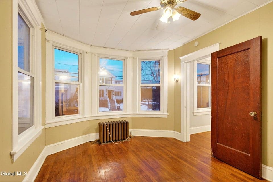 20 McElwain Avenue, photo 5