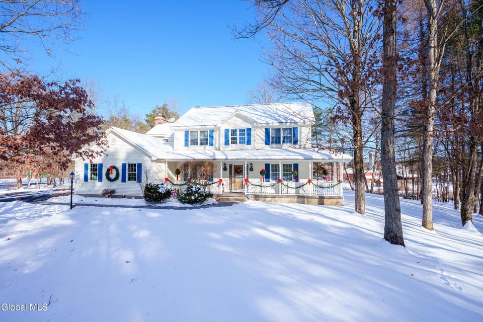 7 Edward Drive, photo 2