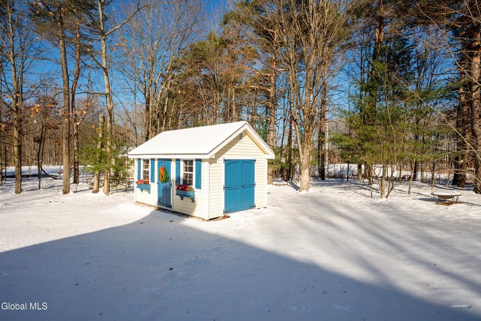 7 Edward Drive, photo 5
