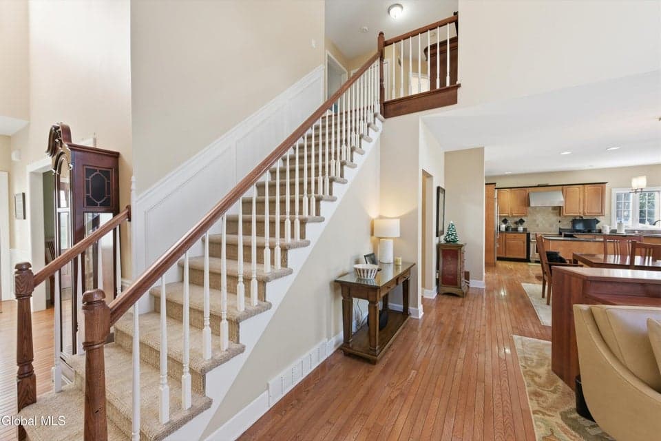 5 Westbury Drive, photo 4