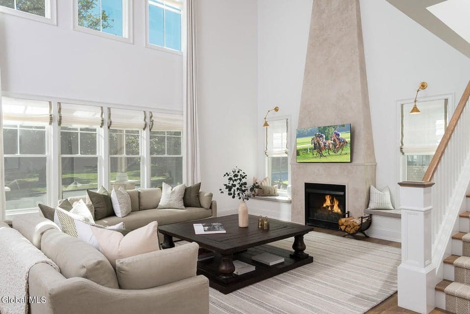 1 Nicole Avenue, photo 3
