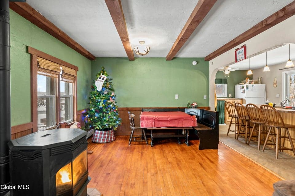 11 Troy Street, photo 5