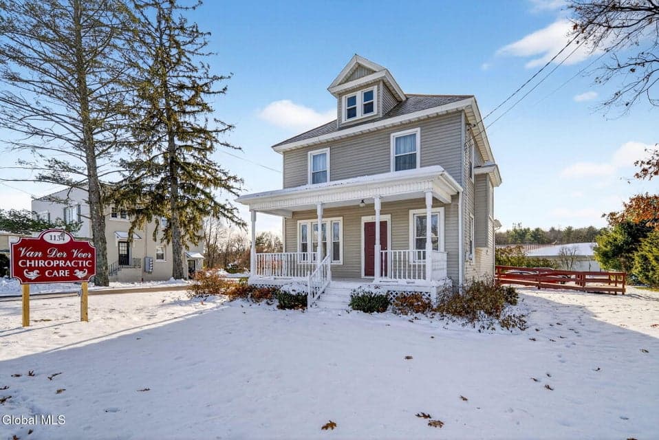 1134 Troy Schenectady Road, photo 3