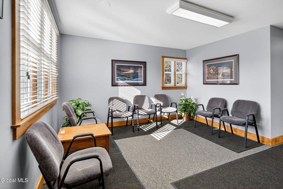 1134 Troy Schenectady Road, photo 5