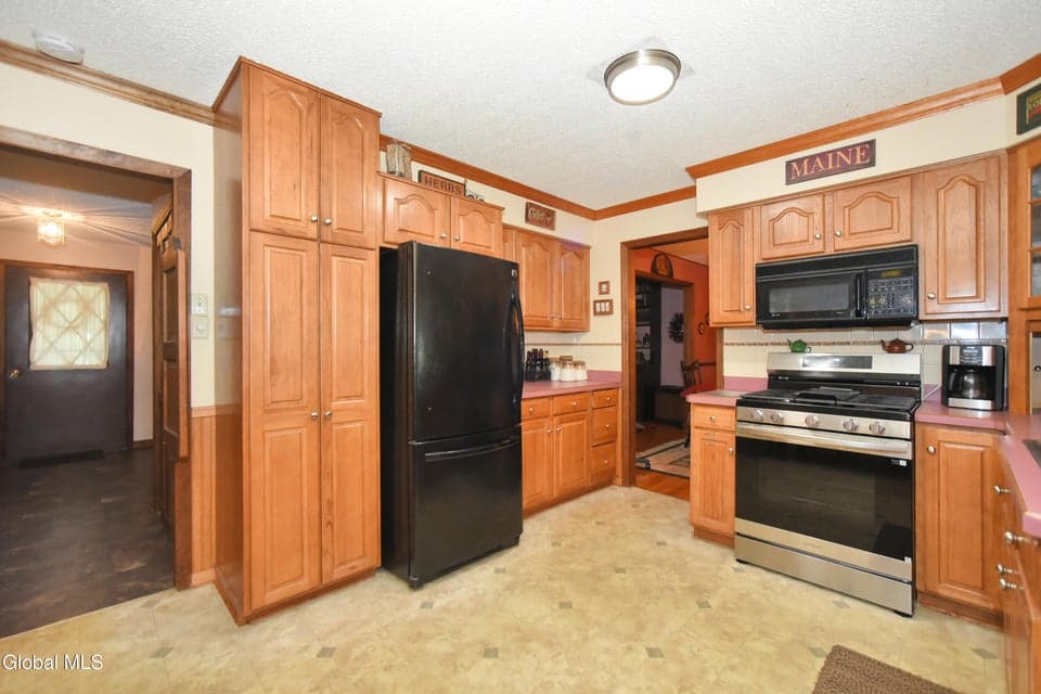 9 Northwood Drive, photo 3