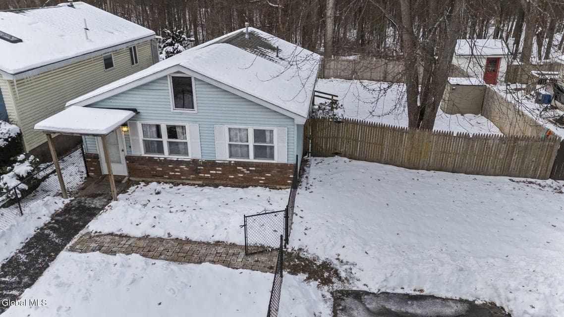 289 Donald Avenue, photo 2