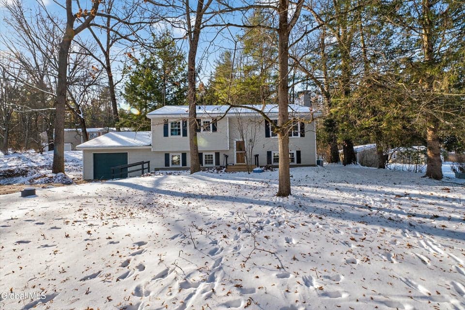 167 Redmond Road, photo 1