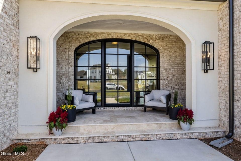 7 Gregory Court, photo 3