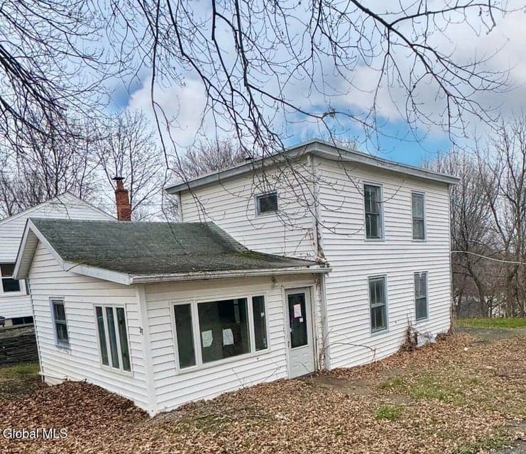 37 Pleasant Street, photo 4