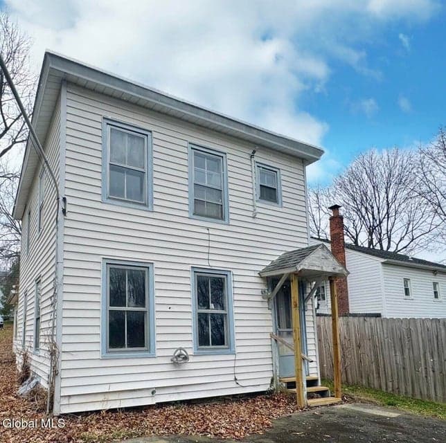 37 Pleasant Street, photo 2