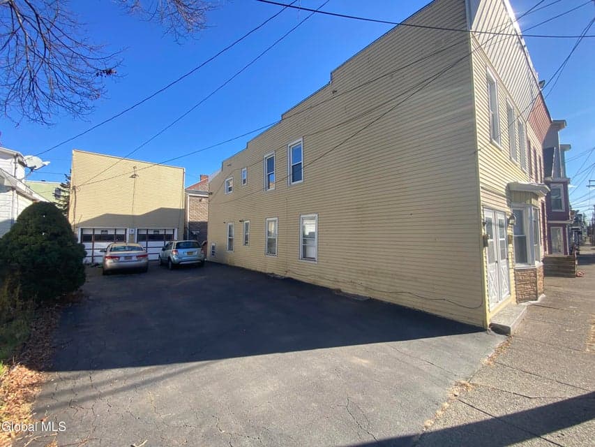 128-130 Congress Street, photo 2