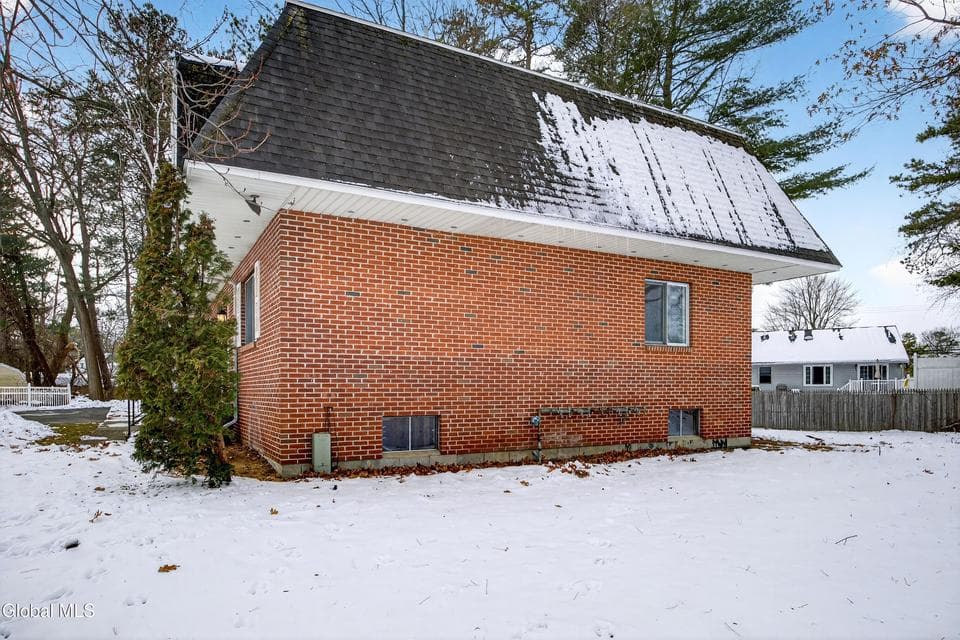 110 Southwoods Court, photo 4