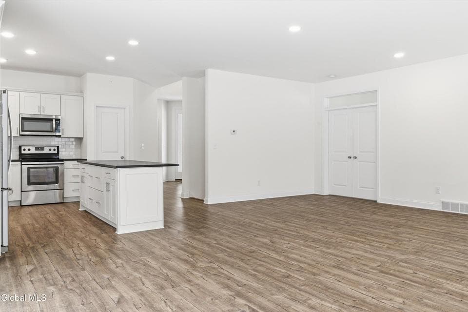 13 Catalina Drive, photo 5