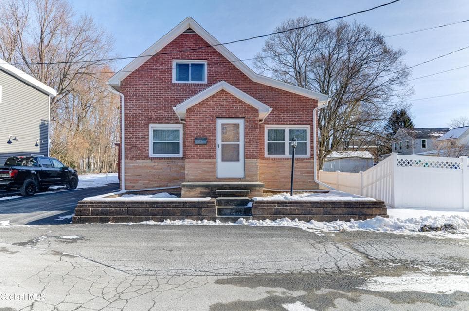 6 Park Way, photo 1