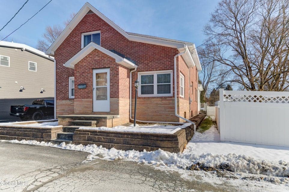 6 Park Way, photo 2