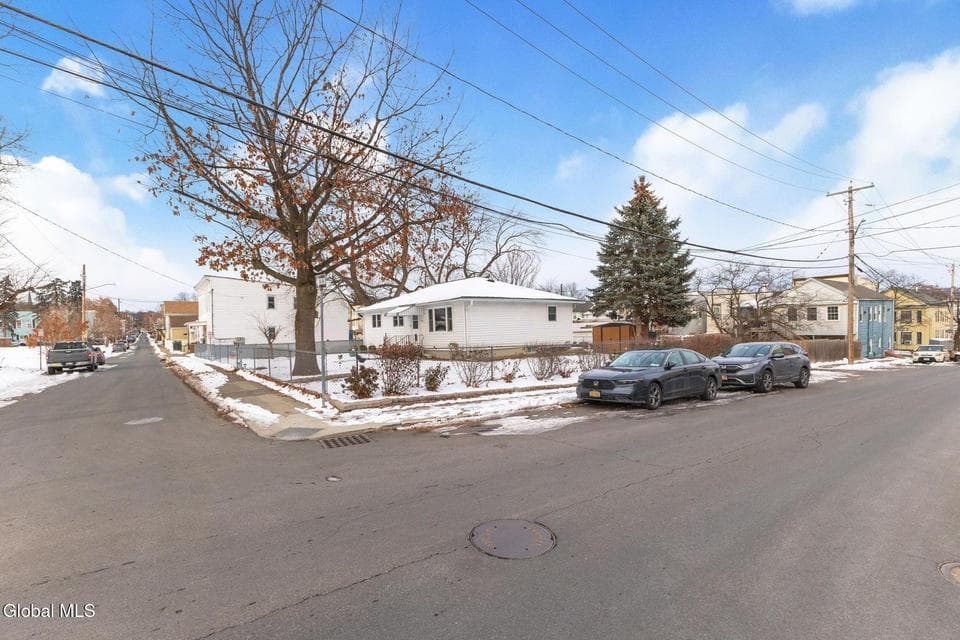 150 Lancaster Street, photo 5