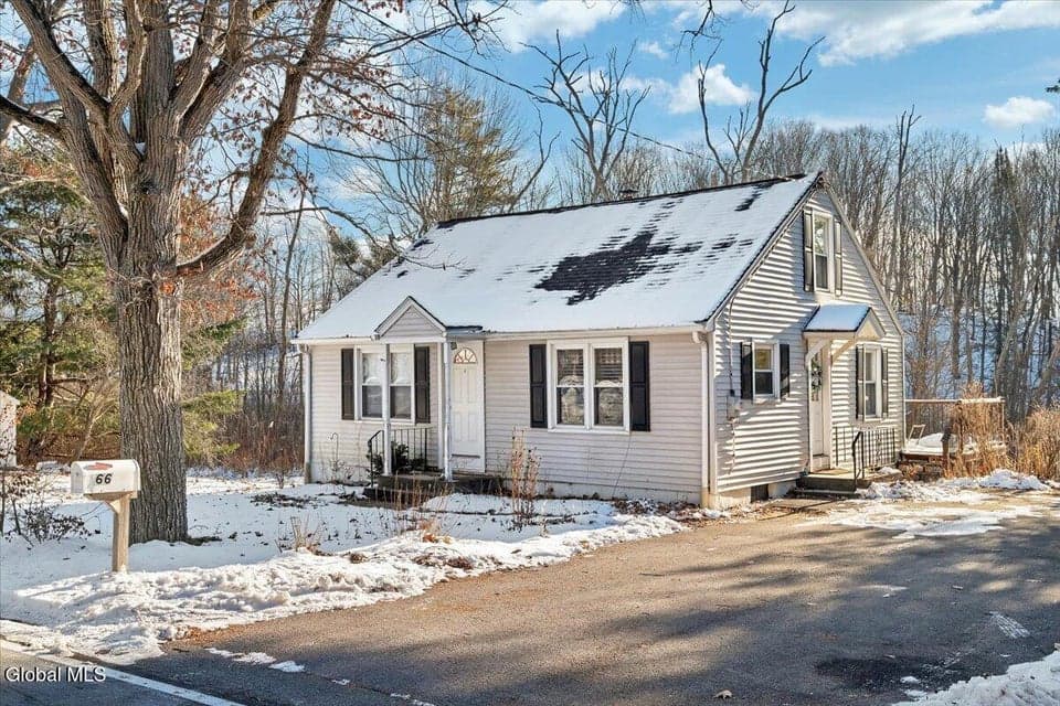 66 Beaver Dam Road, photo 1