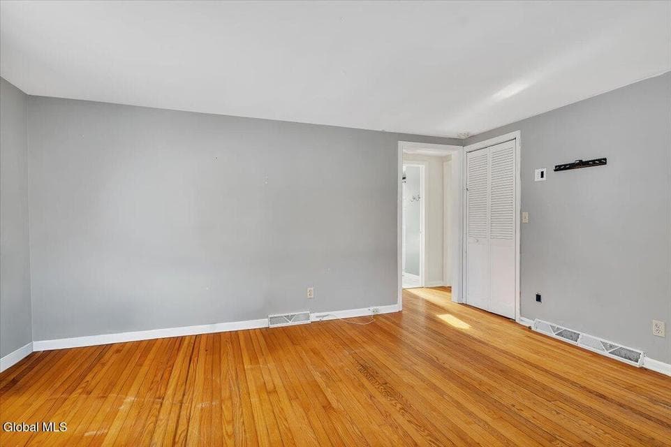 66 Beaver Dam Road, photo 5