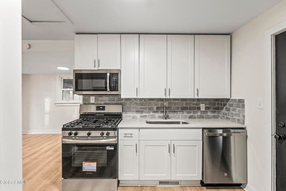 5 Homestead Avenue, North Greenbush, NY, photo 5