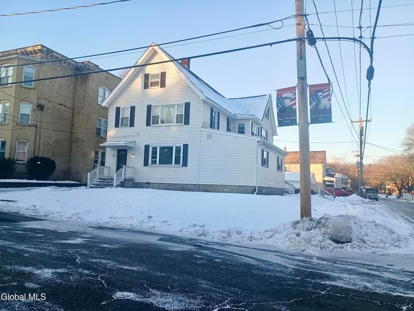 321 N 4th Avenue, photo 1