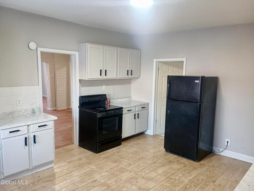 321 N 4th Avenue, photo 5