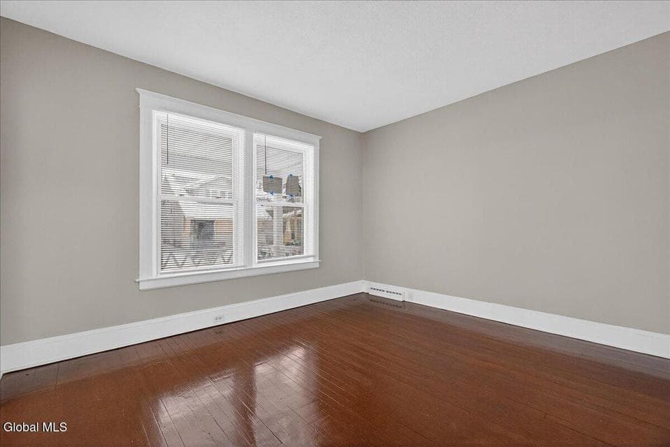 35 James Street, photo 3