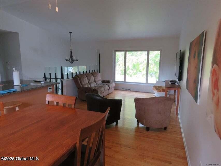 212 Deerfield Court, photo 5