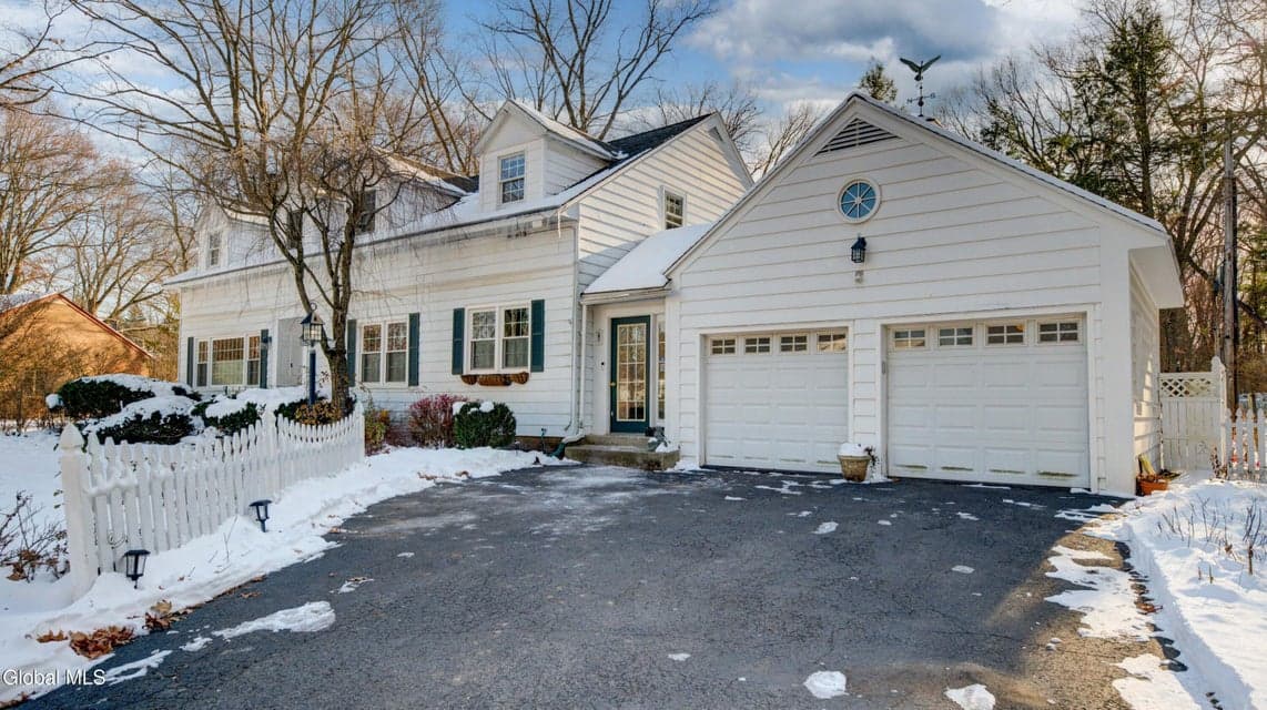 834 Jamaica Road, photo 3