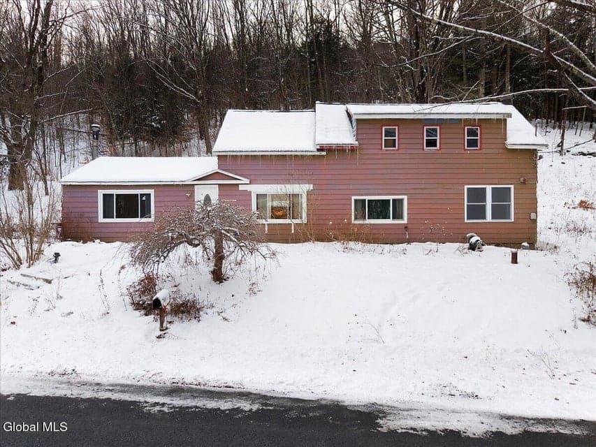 367 Jones Hollow Road, photo 1