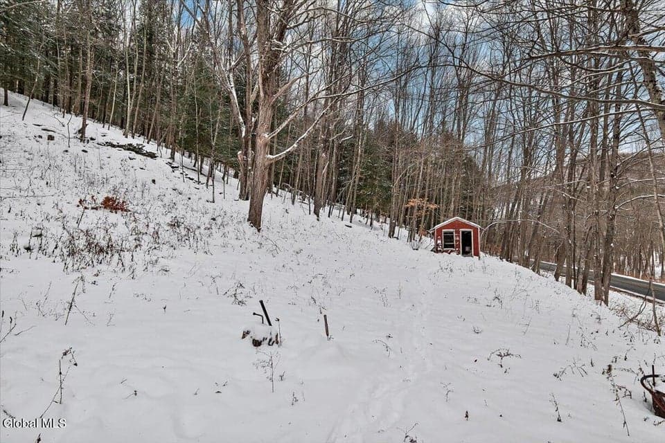 367 Jones Hollow Road, photo 5