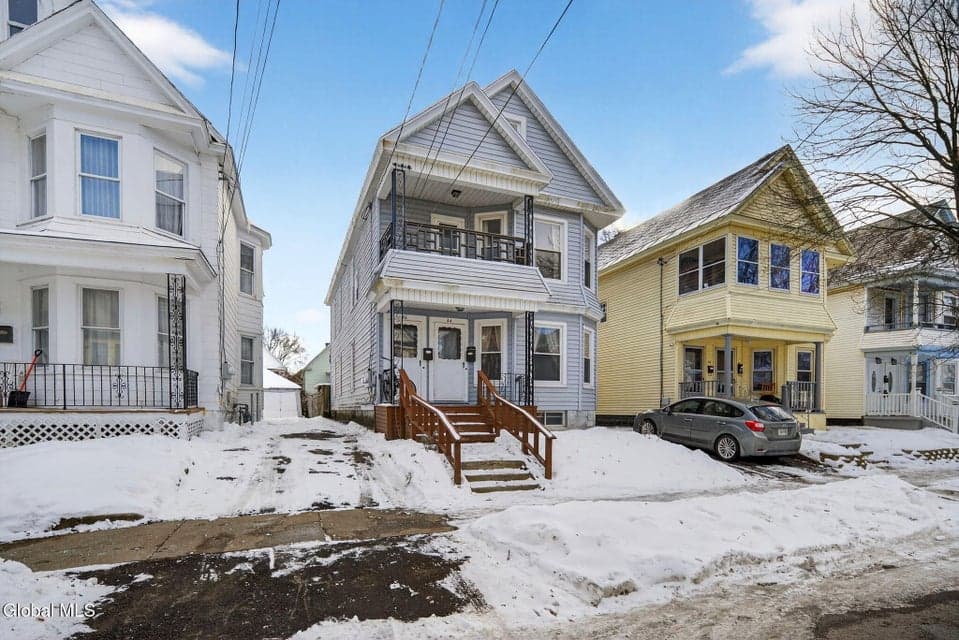44 Elm Street, photo 2