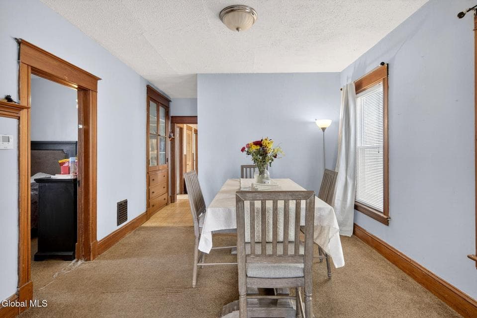 44 Elm Street, photo 5