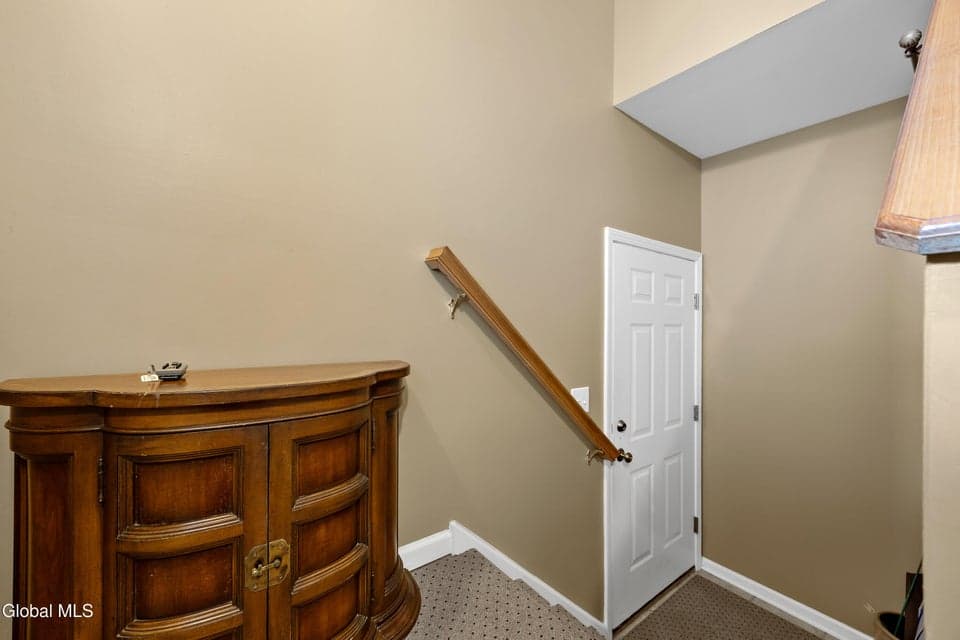 1200 Hillside Avenue, photo 3