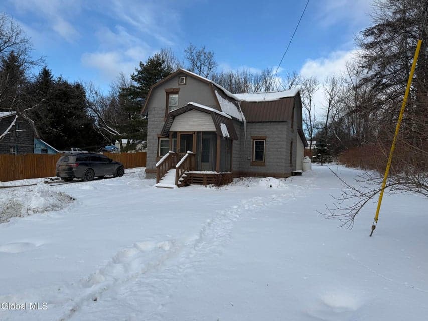 109 Joyce Road, photo 2