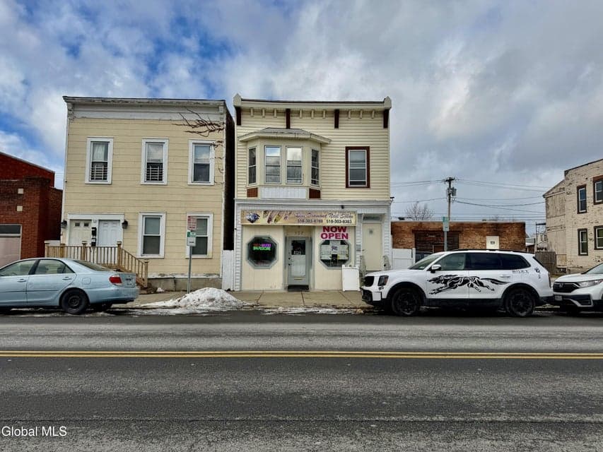 327 5th Avenue, photo 1