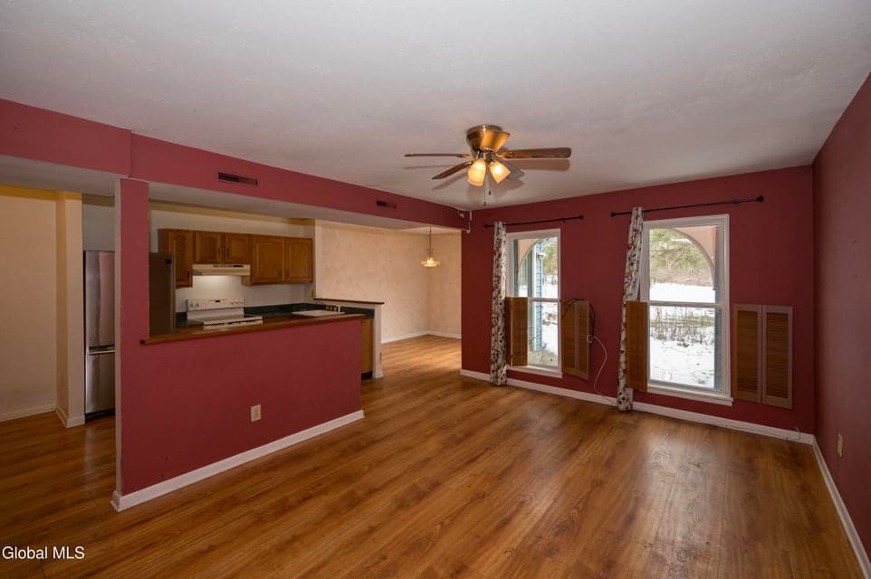 7 Fox Hollow Square, photo 2