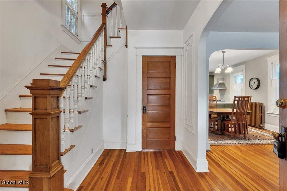 86 Grove Avenue, photo 5
