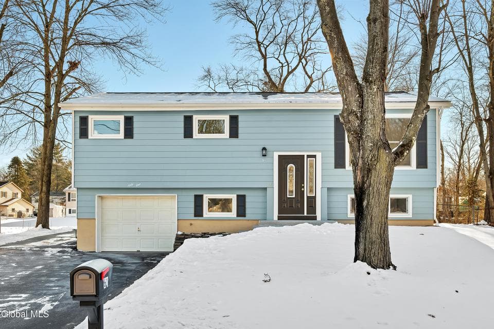 61 Rapple Drive, photo 2