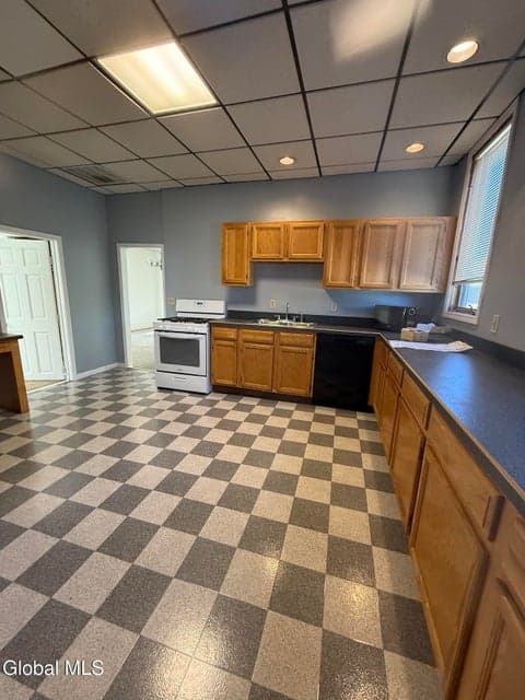 1010 24th Street, photo 2