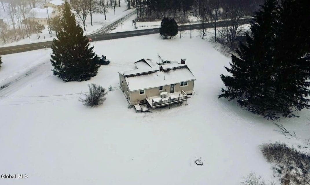 693 NY-10, photo 3