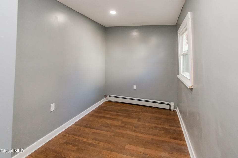 351 Sherman Street, photo 5
