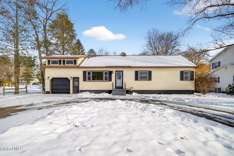 271 Vly Road, photo 1