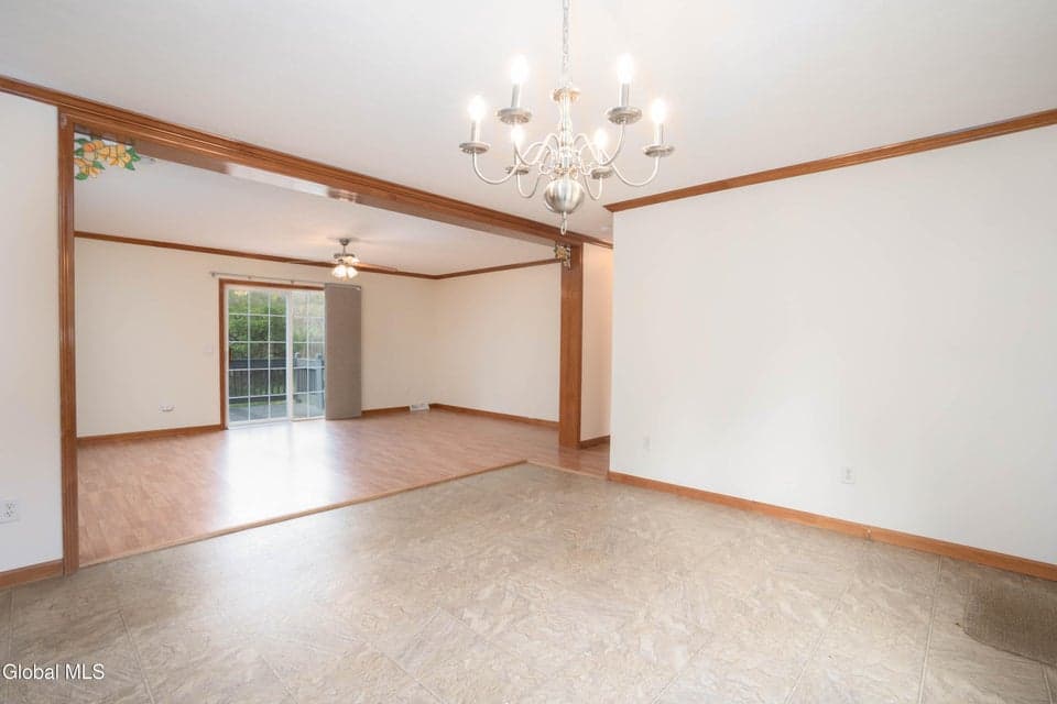 667 Ash Grove Road, photo 5
