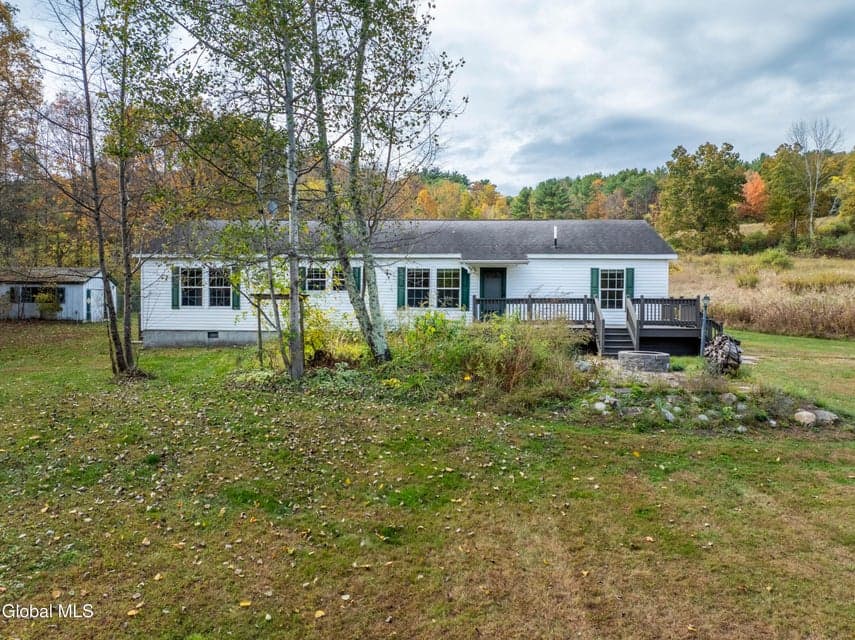 667 Ash Grove Road, photo 2