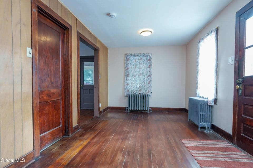 6181 Johnston Road, photo 3