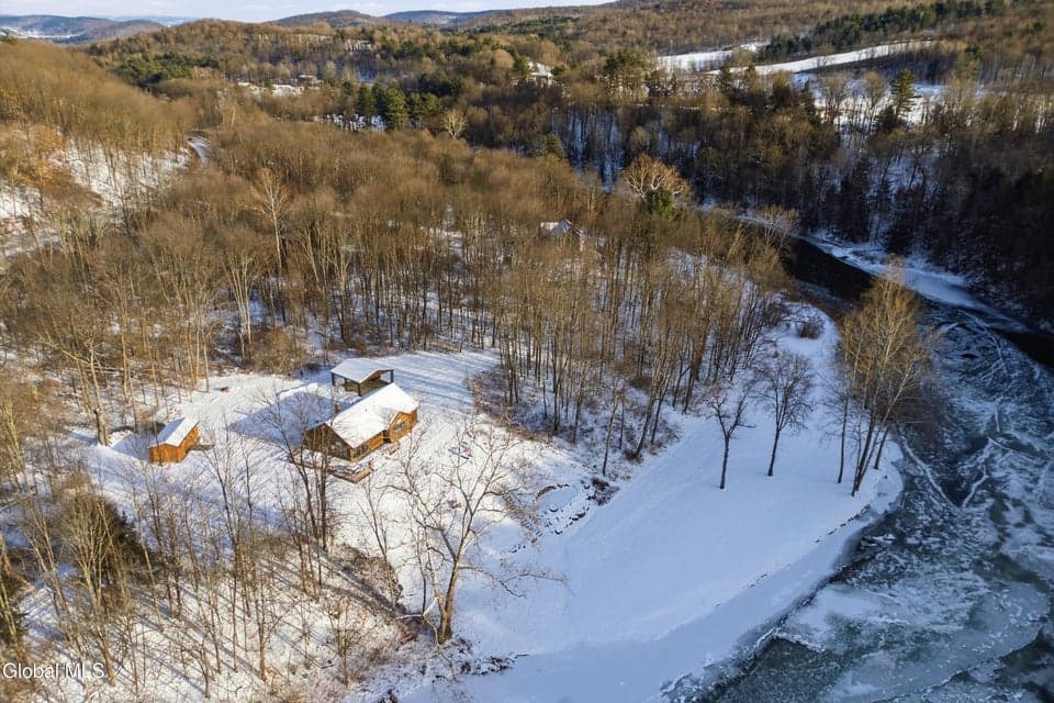 2158 NY-29, photo 3